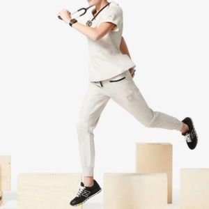 Figs Starwars scrubs set Medium New!